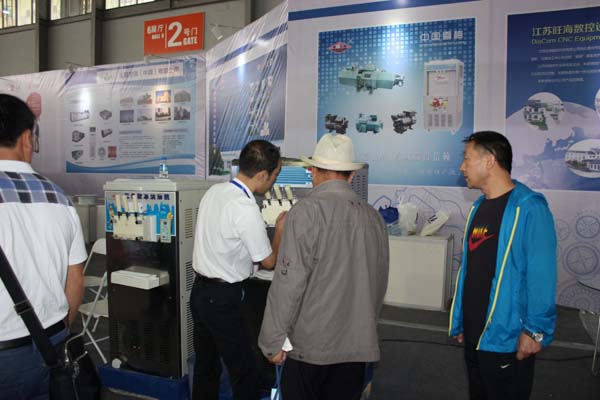 蘇滇攜手聚春城 雪梅南國喜迎賓 蘇滇攜手聚春城 雪梅南國喜迎賓